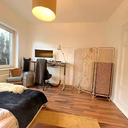 Dein Ankerplatz In Muelheim Ruhr - Traditionelle Zechenhaushaelfte فيلة مولهايم ان الرور دير