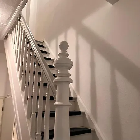 Dein Ankerplatz In Muelheim Ruhr - Traditionelle Zechenhaushaelfte *